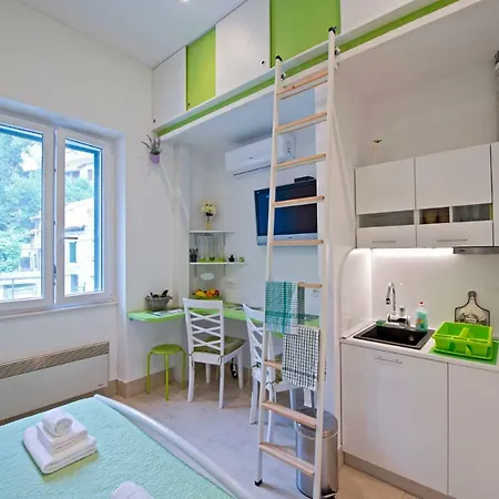 Apartment Microapartment Suni